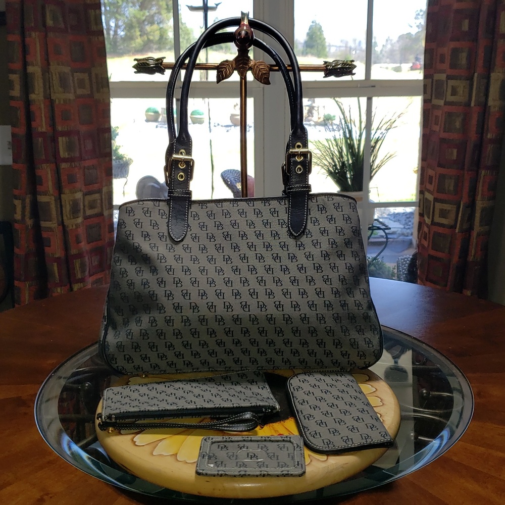 BUNDLE FOUR (4) DOONEY BOURKE LEATHER SIGNATURE CANVAS Y2K VINTAGE SET BAG